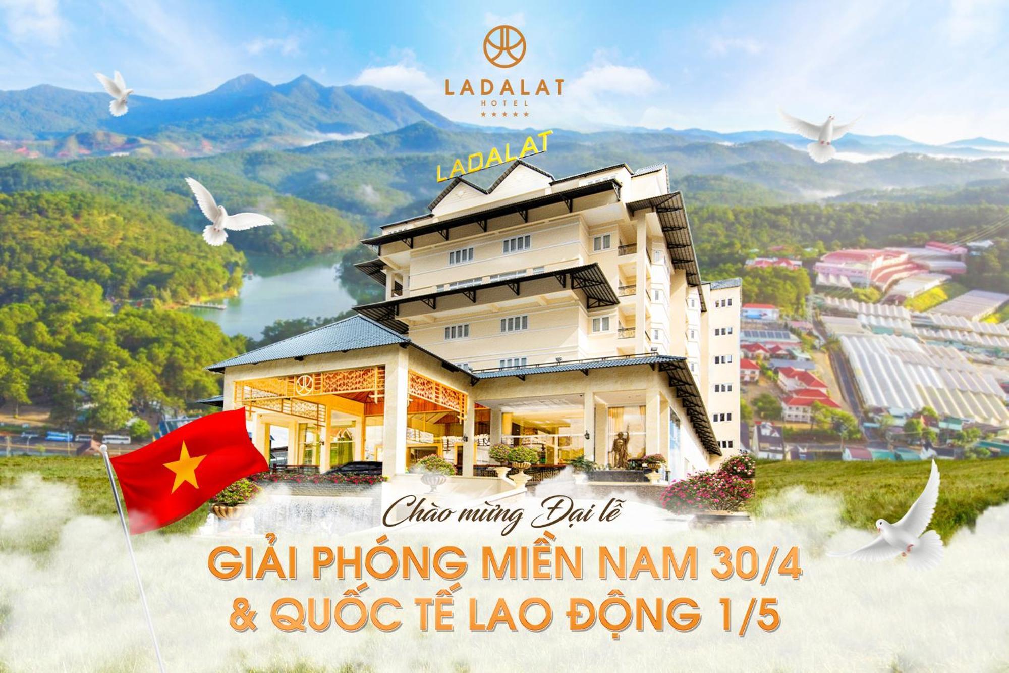 Ladalat Hotel Esterno foto