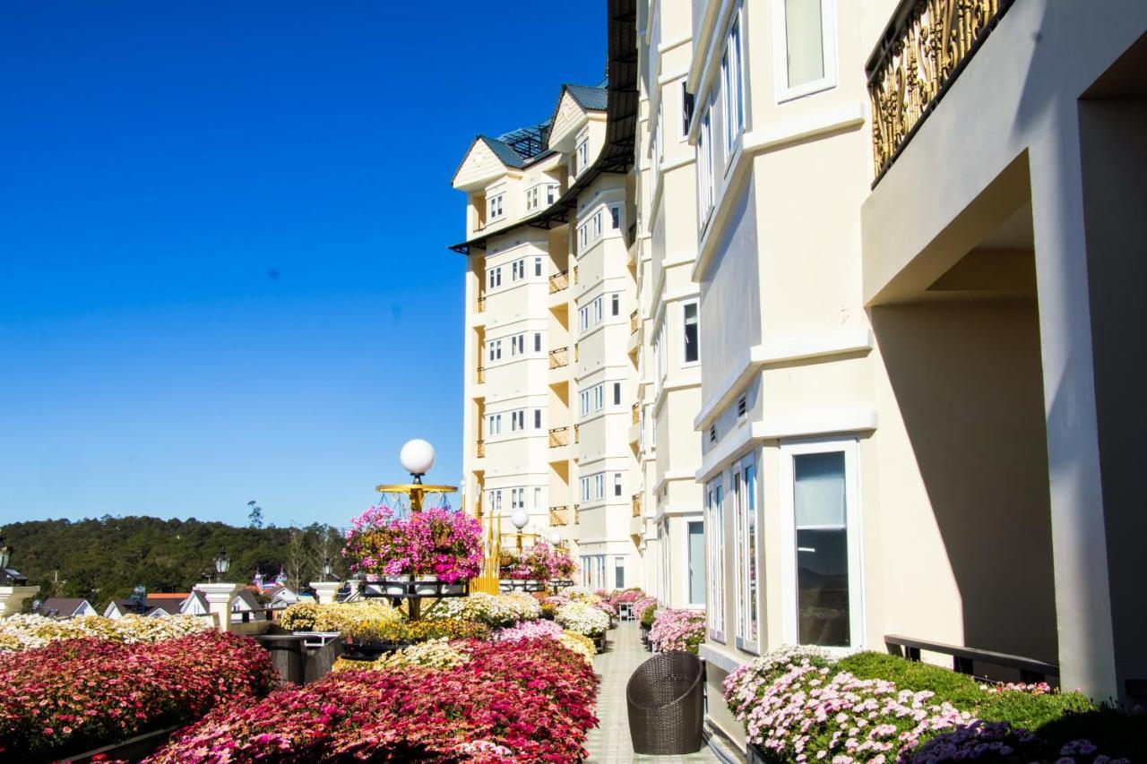 Ladalat Hotel Esterno foto